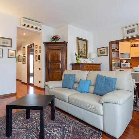 Flower Apartment - Royal Welcome Verona Exterior foto
